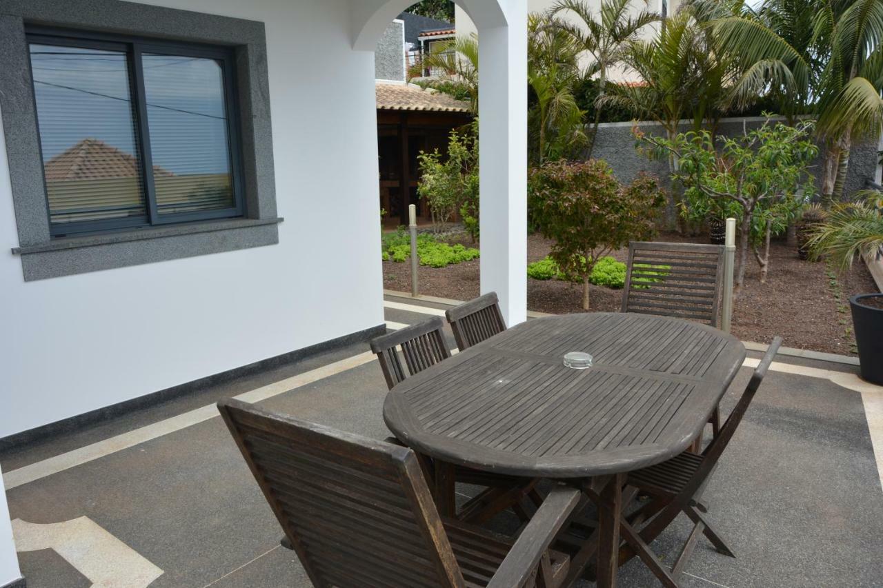 Sea And Sun 4 You - Choupana House Villa ฟุงชาล ภายนอก รูปภาพ