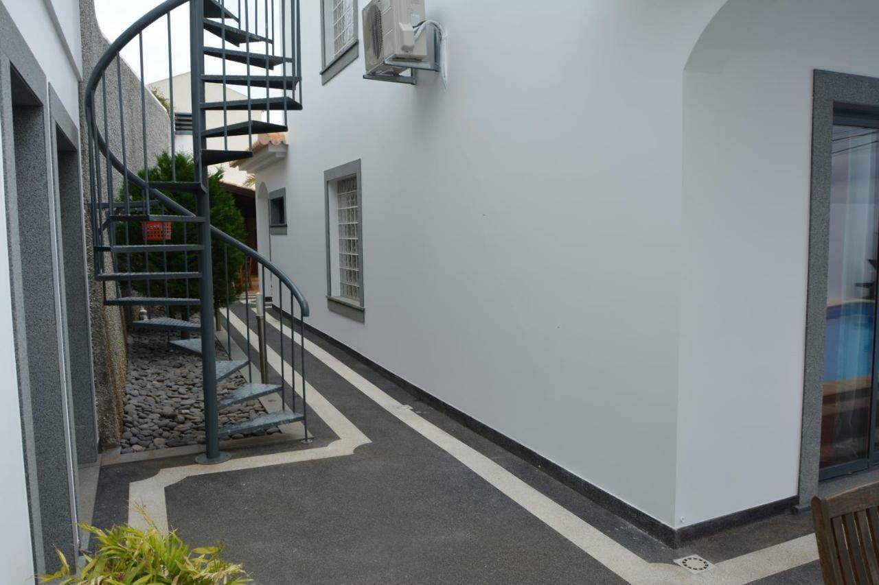 Sea And Sun 4 You - Choupana House Villa ฟุงชาล ภายนอก รูปภาพ